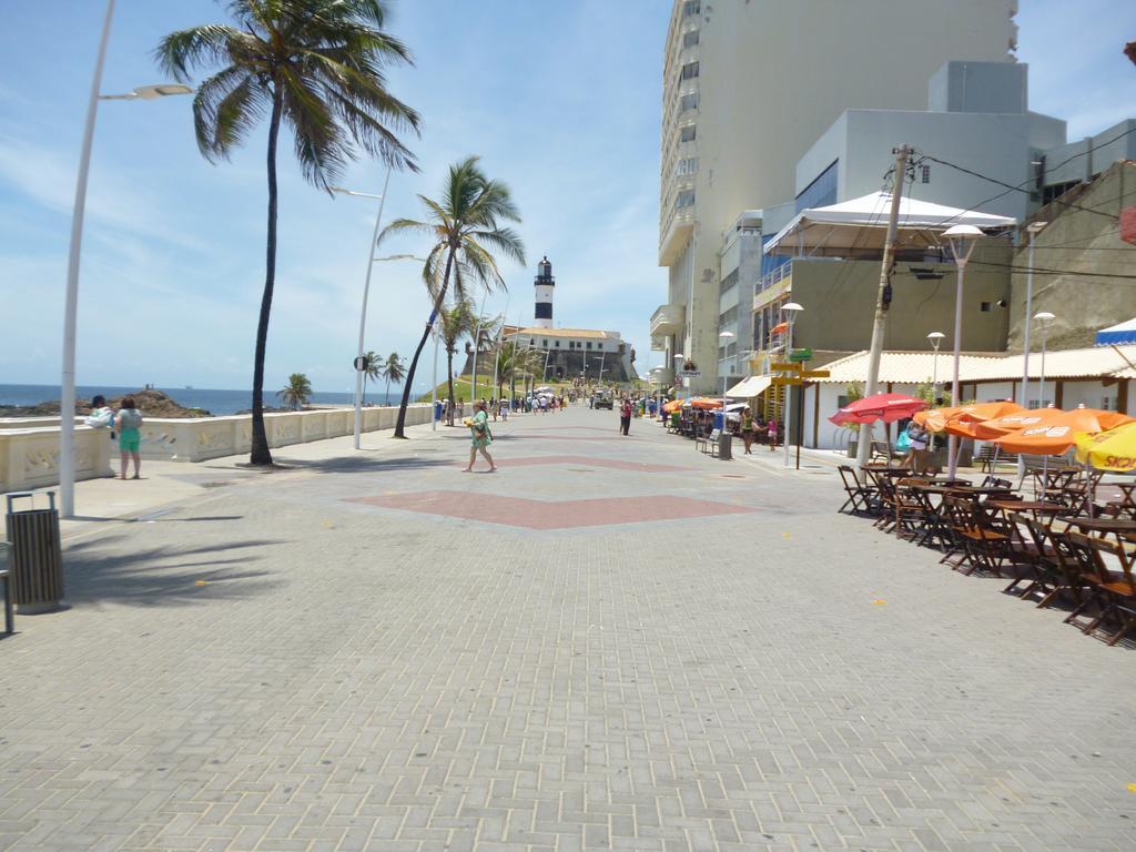 Flat A Beira Mar Na Barra Apartment Salvador Bagian luar foto
